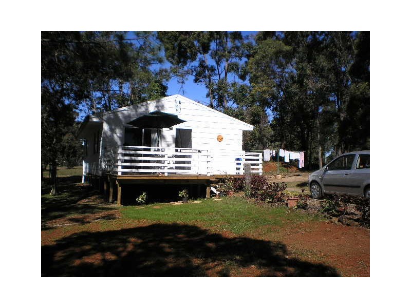 2 Pindarri, Lamb Island QLD 4184