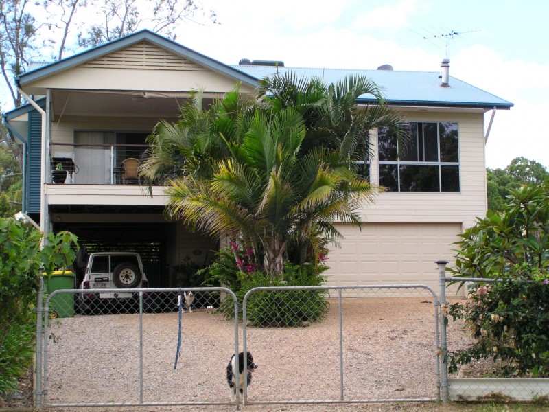 74 Perulpa Drive, Lamb Island QLD 4184