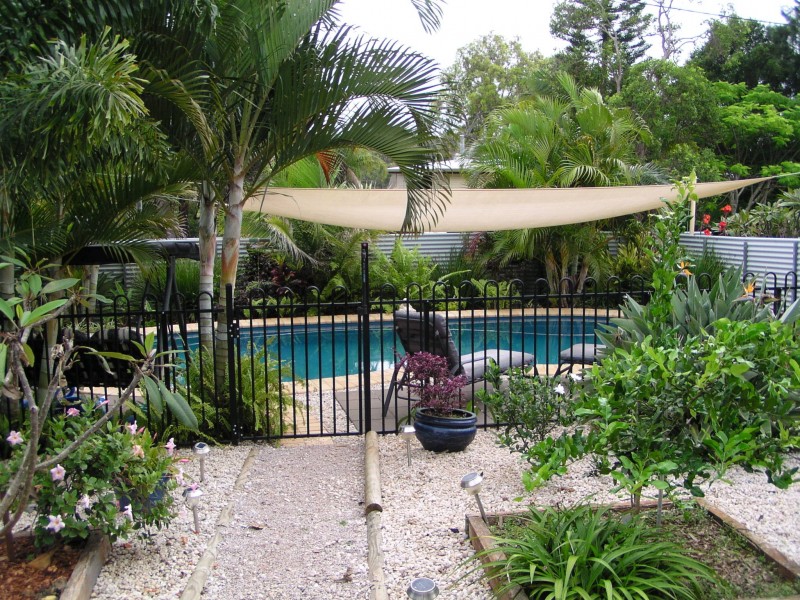74 Perulpa Drive, Lamb Island QLD 4184