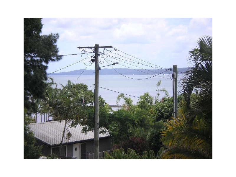 1 Link Street, Lamb Island QLD 4184