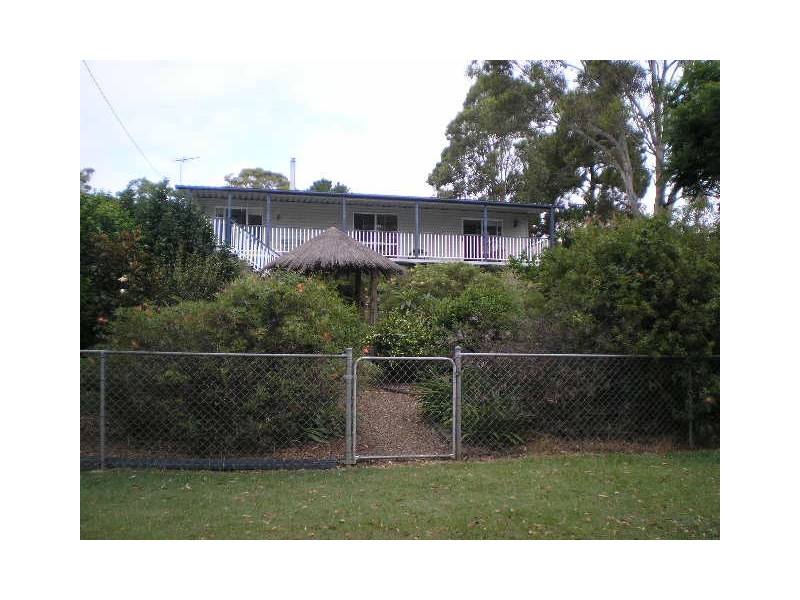 1 Link Street, Lamb Island QLD 4184