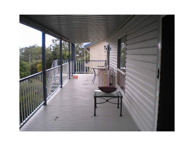 1 Link Street, Lamb Island QLD 4184
