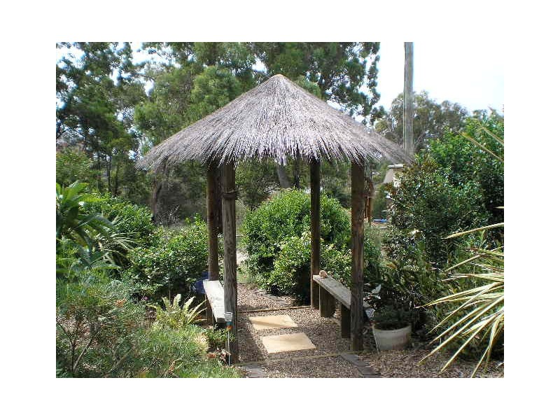 1 Link Street, Lamb Island QLD 4184