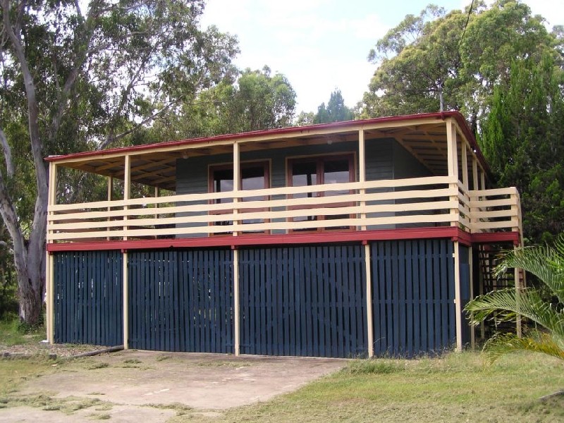 19 Dalpura Street, Macleay Island QLD 4184