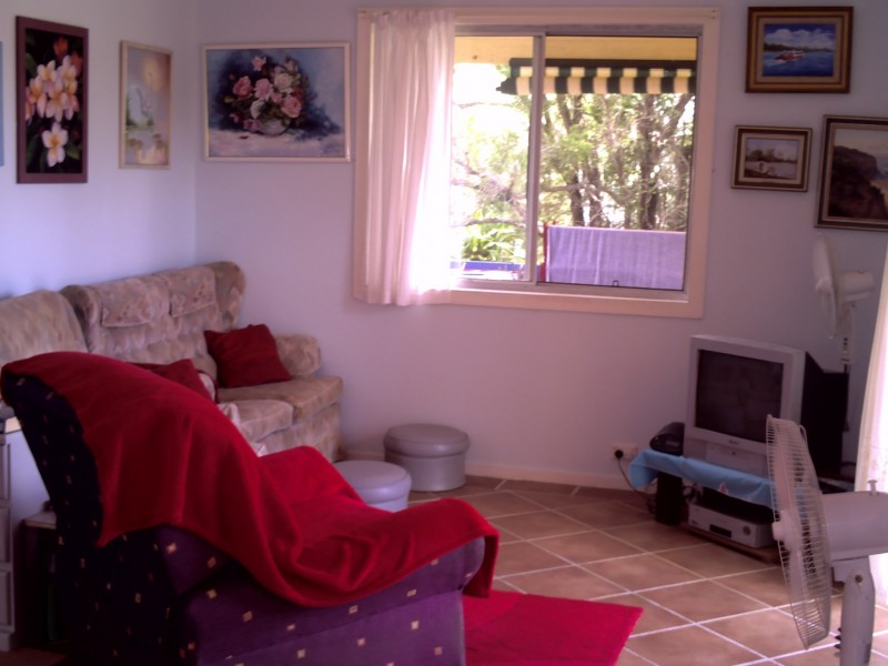 2 Quail Place, Macleay Island QLD 4184