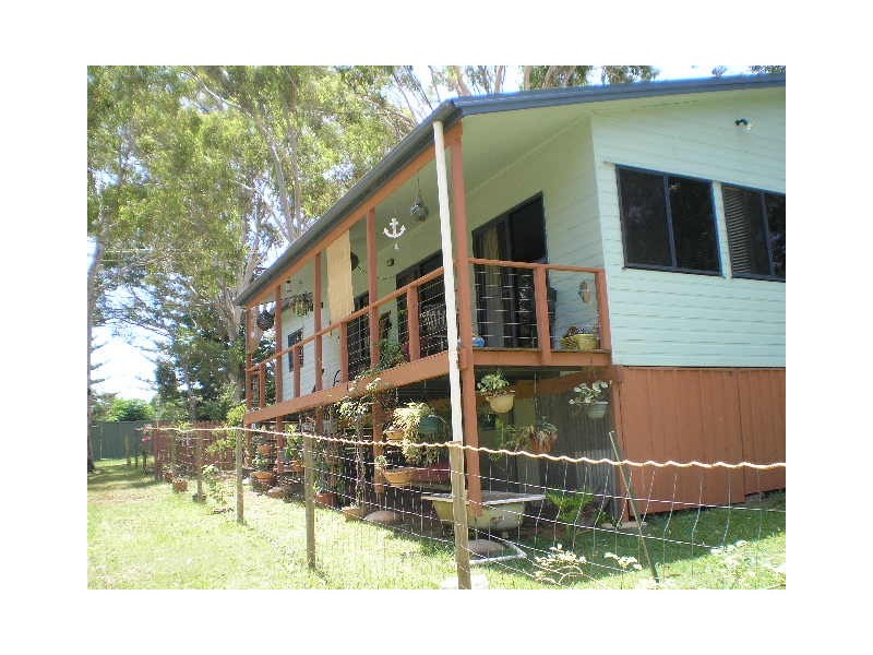 36 Pier Haven, Lamb Island QLD 4184