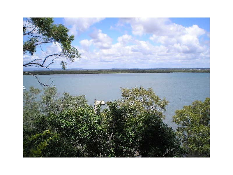 130 Western Road, Macleay Island QLD 4184