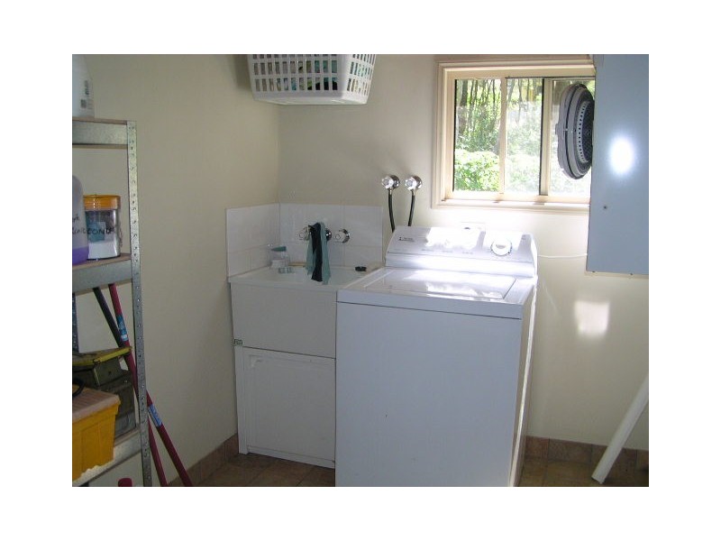 29 Leanne Street, Macleay Island QLD 4184