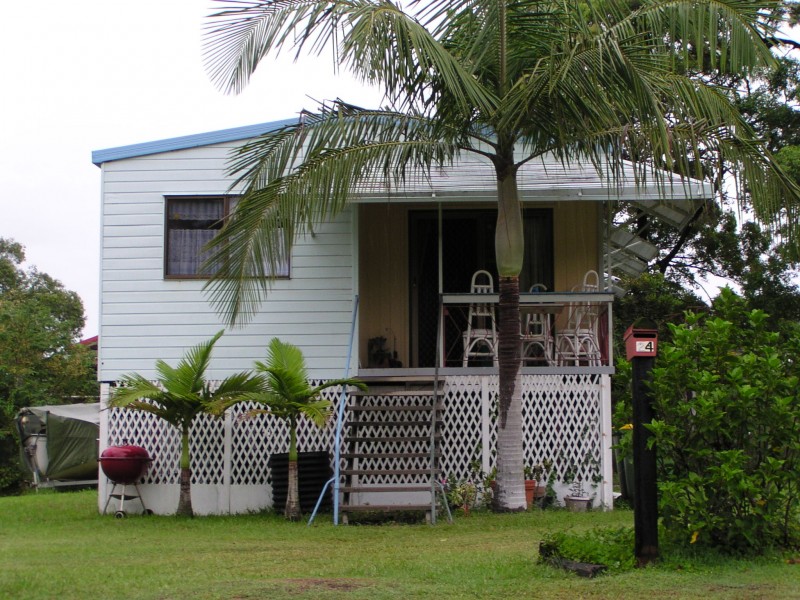 24 Udara Street, Macleay Island QLD 4184