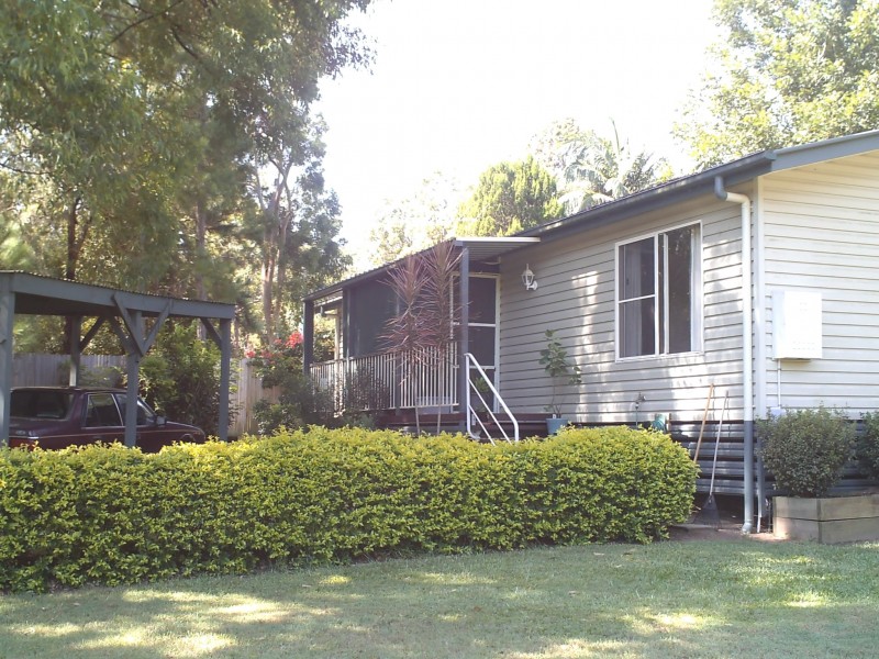 26 Alexander Street, Macleay Island QLD 4184