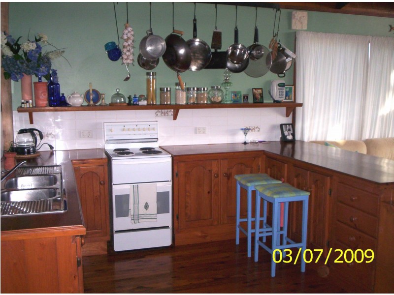68 Treasure Island Avenue, Karragarra Island QLD 4184
