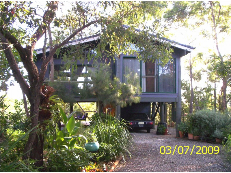 68 Treasure Island Avenue, Karragarra Island QLD 4184