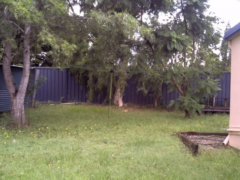 16 Francis Street, Macleay Island QLD 4184