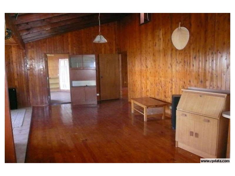 17 Orana Street, Macleay Island QLD 4184