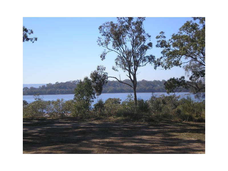 7 Hilda Street, Macleay Island QLD 4184