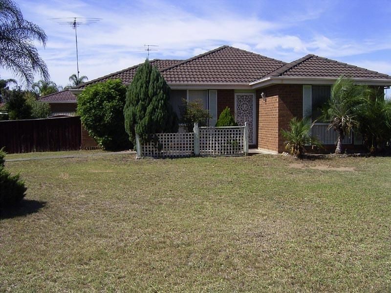 50 Solander Drive, St Clair NSW 2759