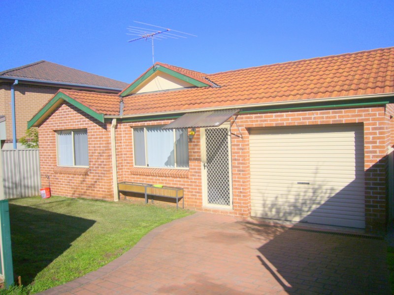 19b Banks street, Mays Hill NSW 2145