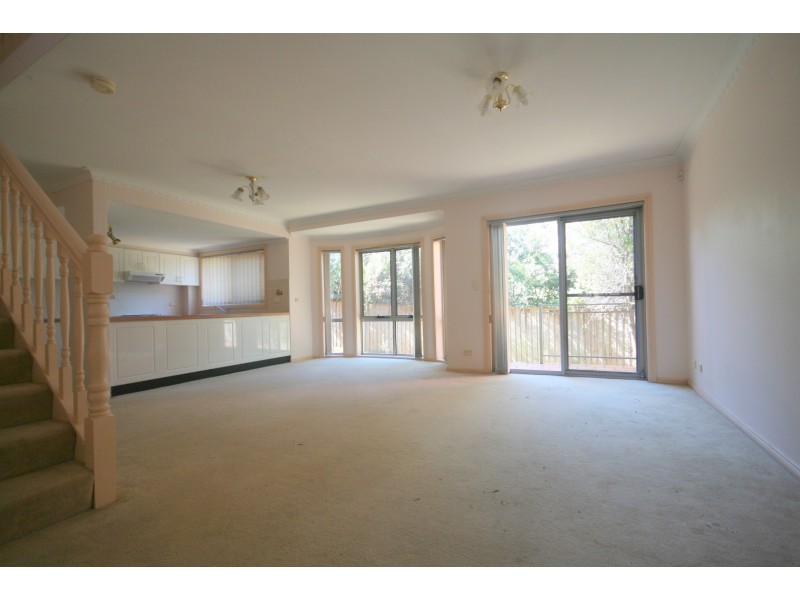 2 Vista, Oatlands NSW 2117