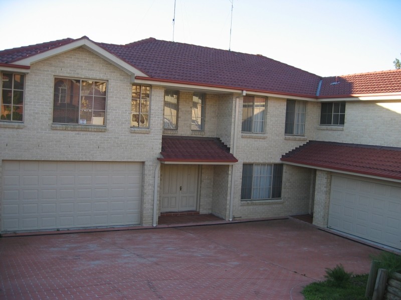 2/51 Pinetree Drive, Carlingford NSW 2118