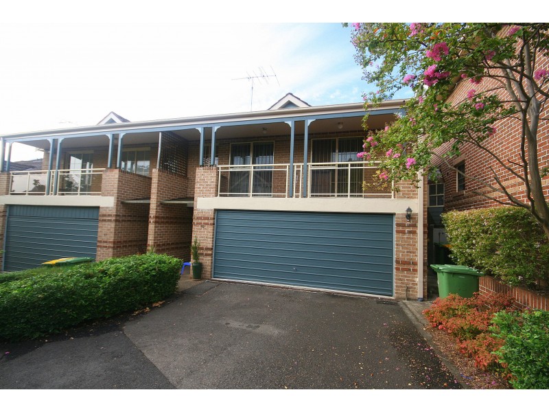 40 Strathalbyn Drive, Oatlands NSW 2117