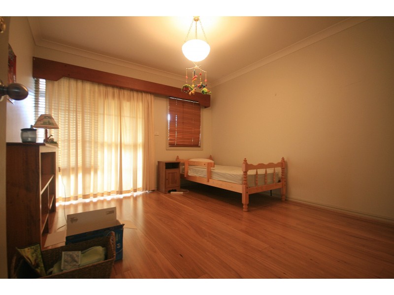 40 Strathalbyn Drive, Oatlands NSW 2117
