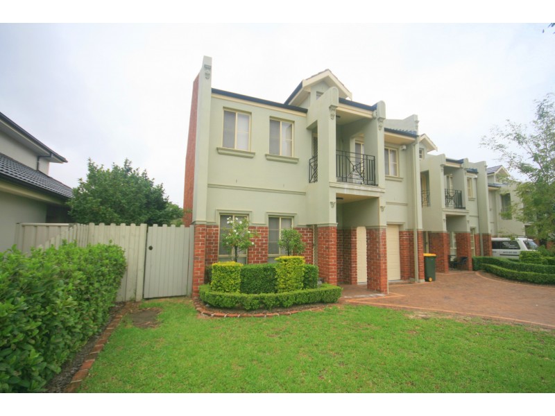 1/6 Blossom Place, Quakers Hill NSW 2763