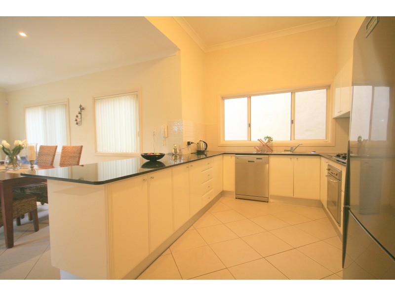 42 Linden Way, Bella Vista NSW 2153