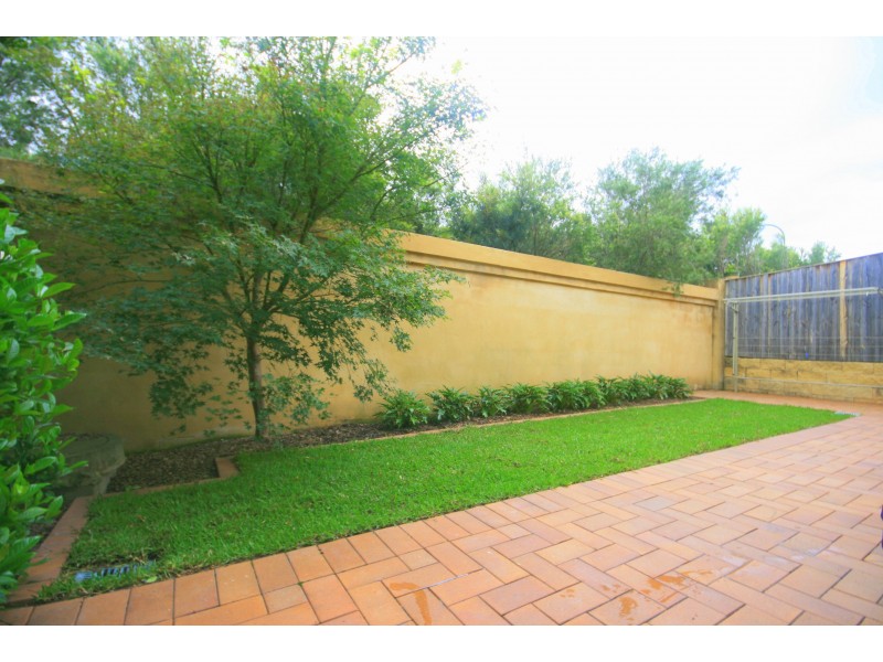 42 Linden Way, Bella Vista NSW 2153