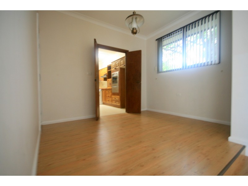 10 Greens Avenue, Oatlands NSW 2117