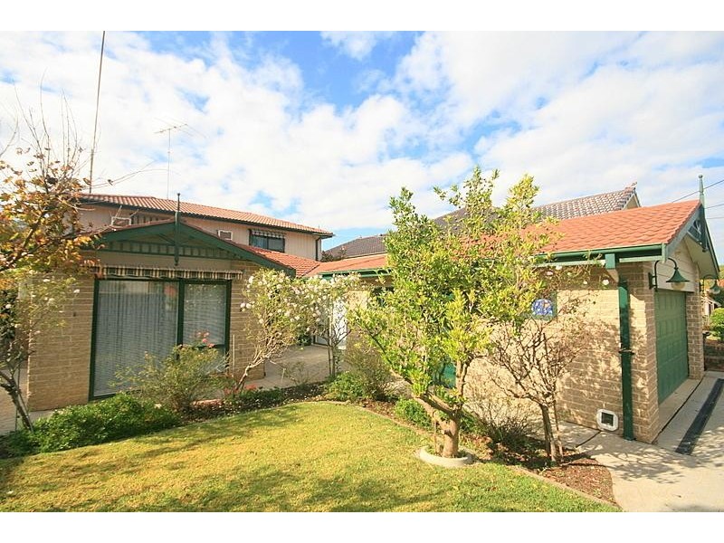 24 Niblick Crescent, Oatlands NSW 2117