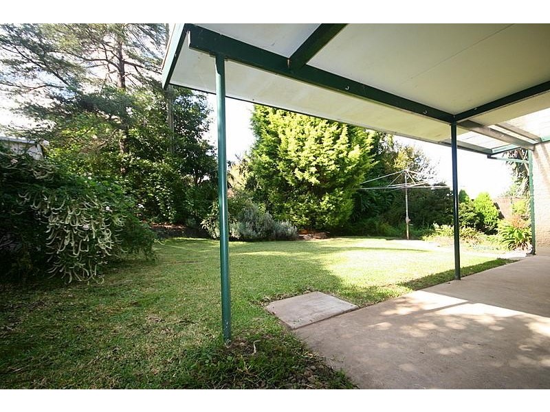 24 Niblick Crescent, Oatlands NSW 2117