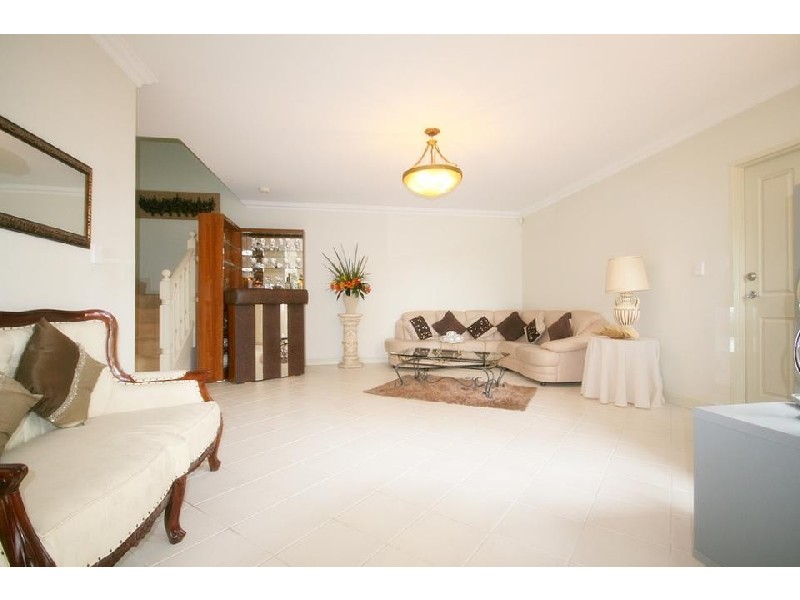 2/ 12 -16 Prince Street, Oatlands NSW 2117