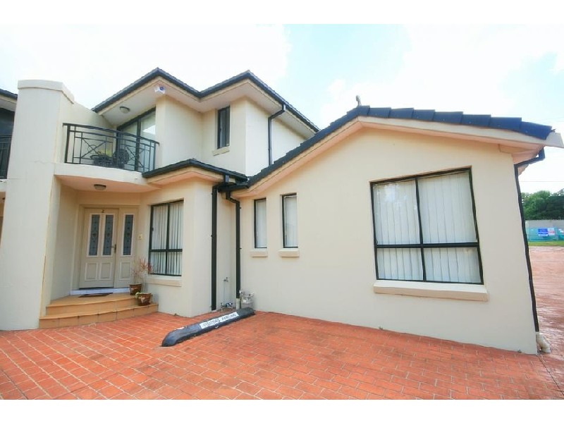 2/ 12 -16 Prince Street, Oatlands NSW 2117