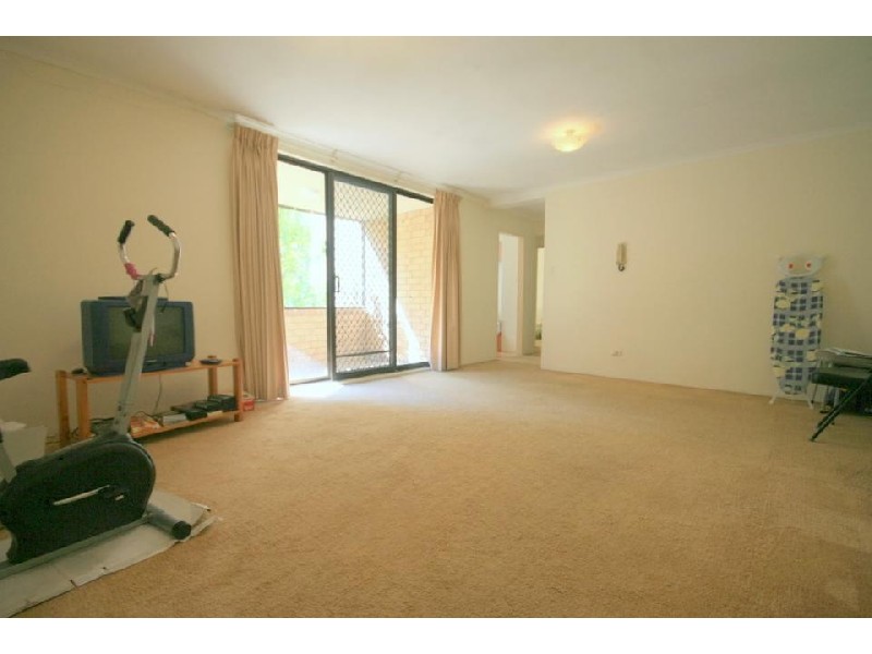 1/ 608 Blaxland Road, Eastwood NSW 2122