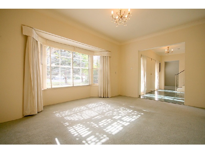 2 Acacia Court, Oatlands NSW 2117