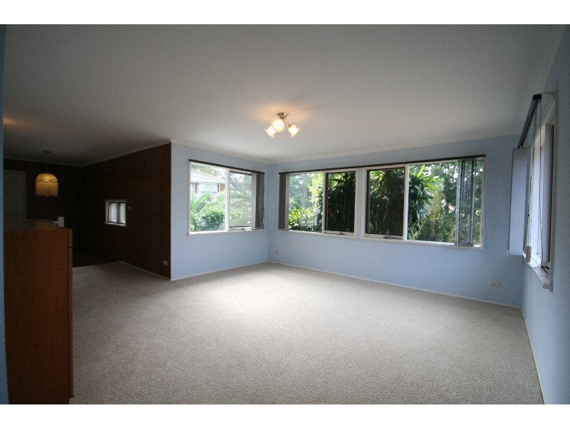 24 Niblick Crescent, Oatlands NSW 2117