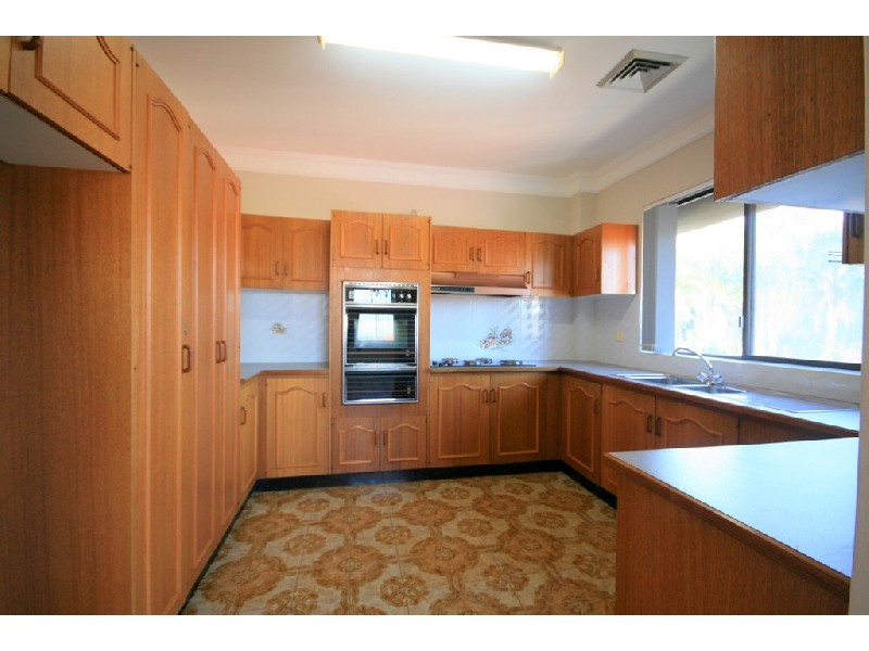 24 Bettington Road, Oatlands NSW 2117