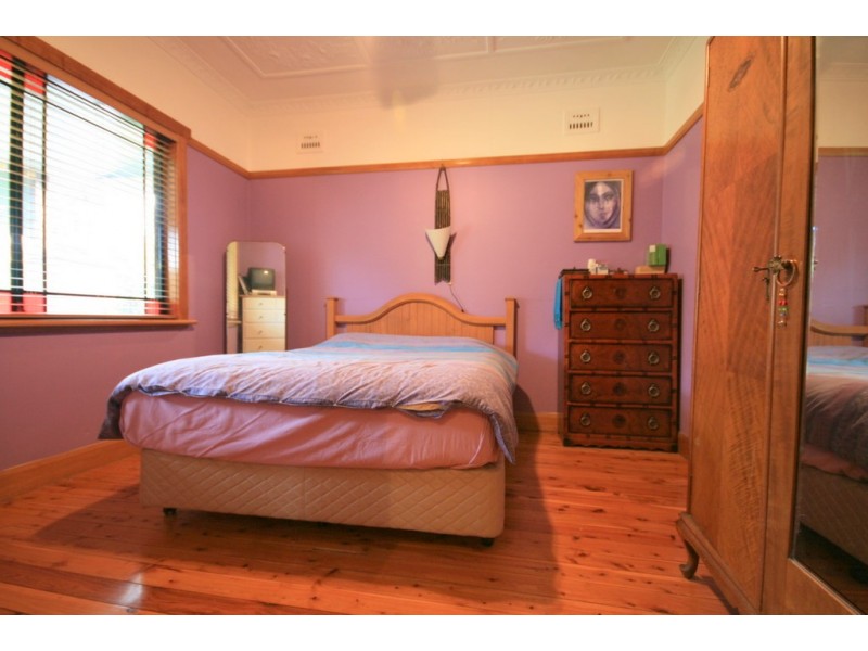 121 Windsor Road, Northmead NSW 2152