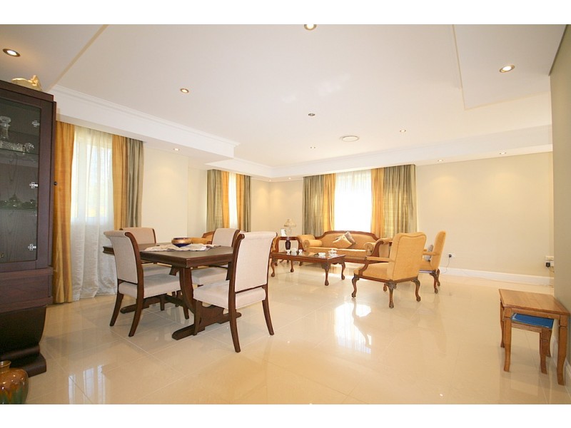 5 Kelvin Court, Oatlands NSW 2117