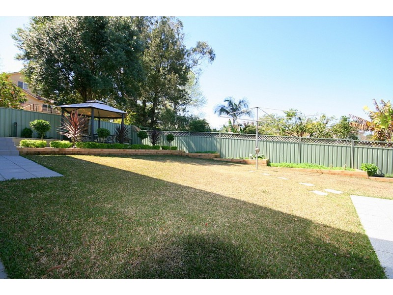 5 Kelvin Court, Oatlands NSW 2117