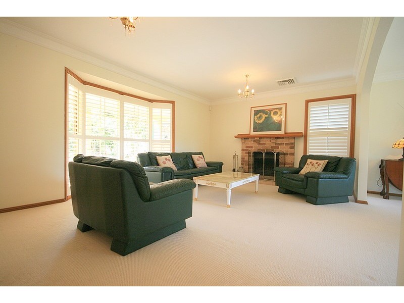 14 Blairgowie Place, Oatlands NSW 2117