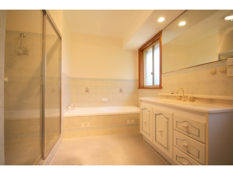 14 Blairgowie Place, Oatlands NSW 2117