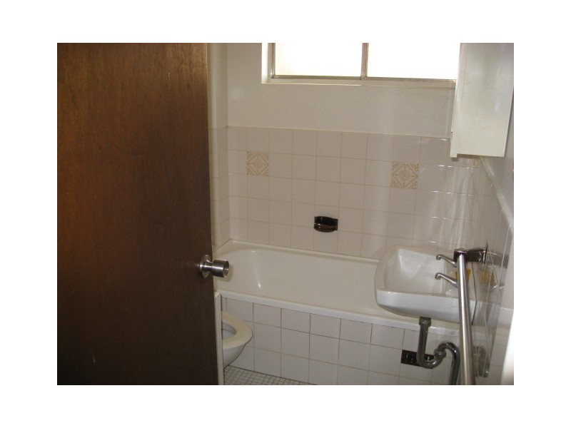 11/9 Meadow Crescent, Meadowbank NSW 2114