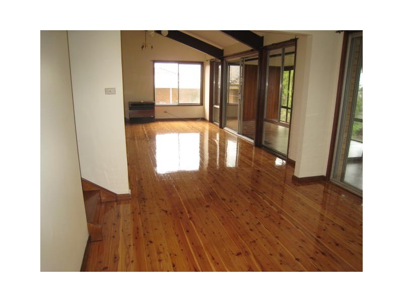 18 Blackett Drive, Castle Hill NSW 2154