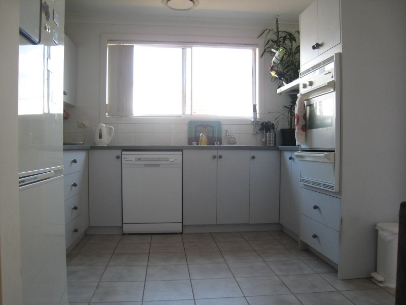 1/1A Forshaw Avenue, Peakhurst NSW 2210