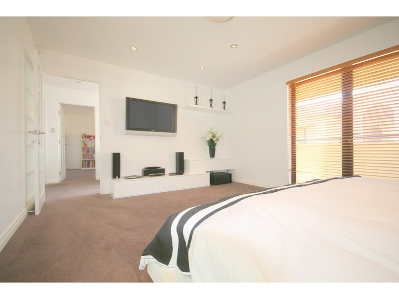 2/125 Bettington Road, Oatlands NSW 2117