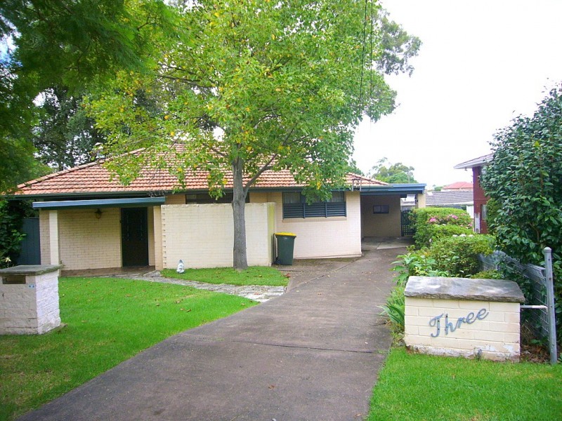 3 The Circle, Oatlands NSW 2117