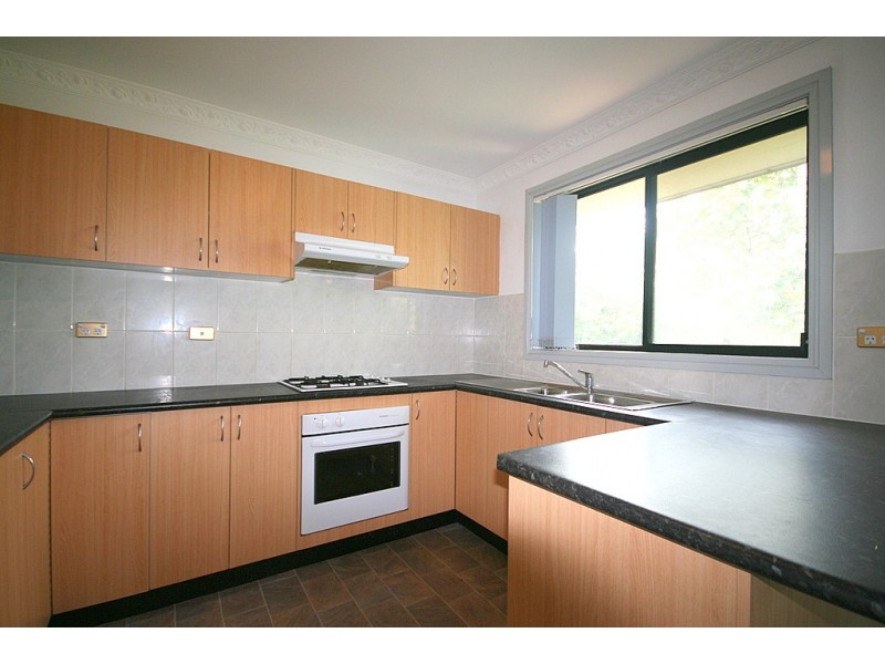 8/43 Stapleton Street, Pendle Hill NSW 2145