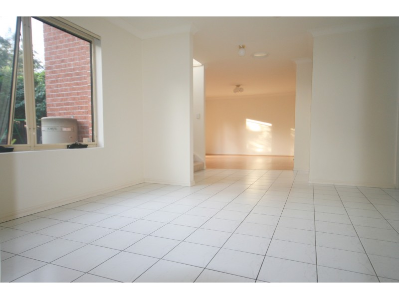 2/1 Vista Street, Oatlands NSW 2117