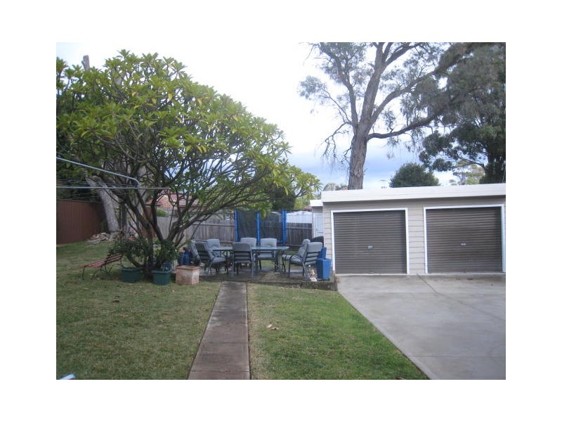 8 Prindle, Oatlands NSW 2117